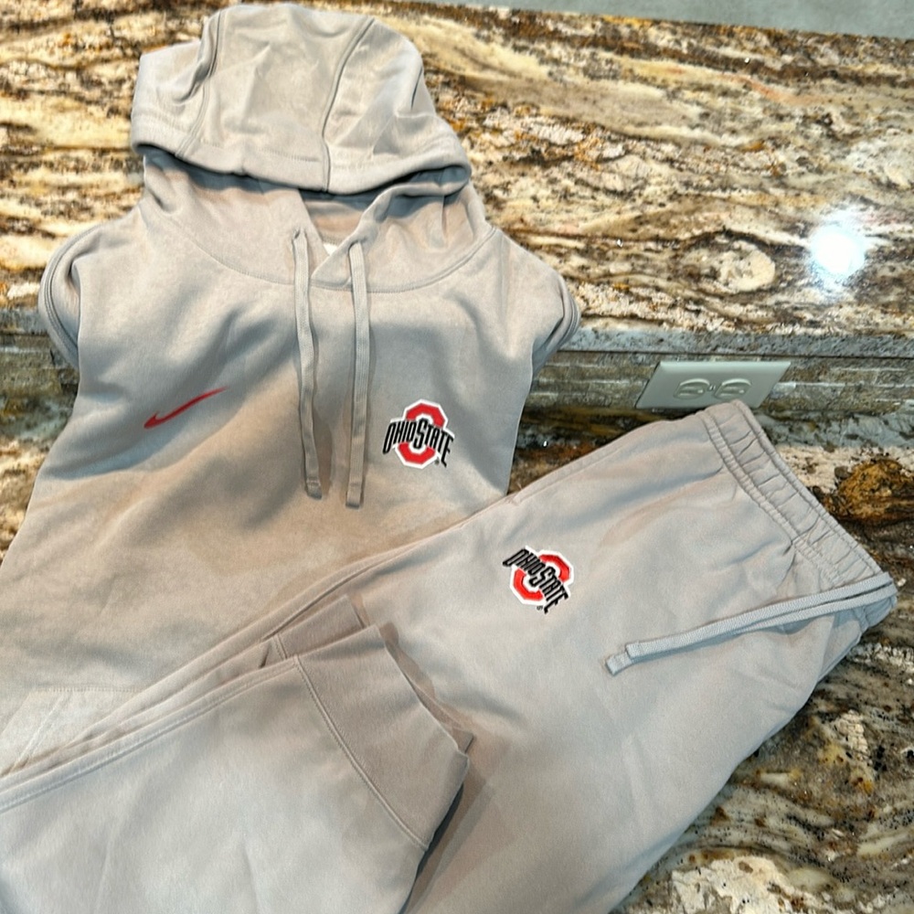 Nike great condition Ohio State sweatsuit